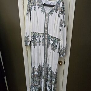 VENUS White and Green Patterned Dress